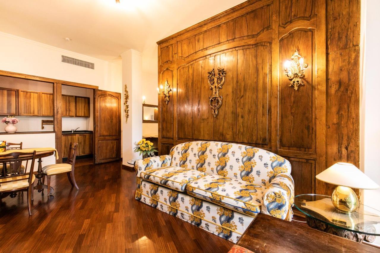 Klimt - Jacuzzi 5 Star - Luxury Design Apartment Милано Екстериор снимка