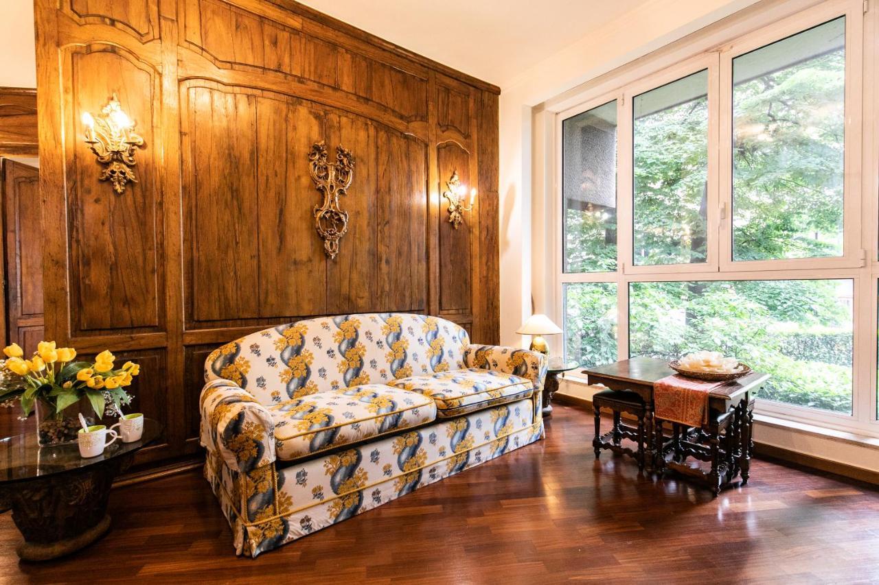 Klimt - Jacuzzi 5 Star - Luxury Design Apartment Милано Екстериор снимка