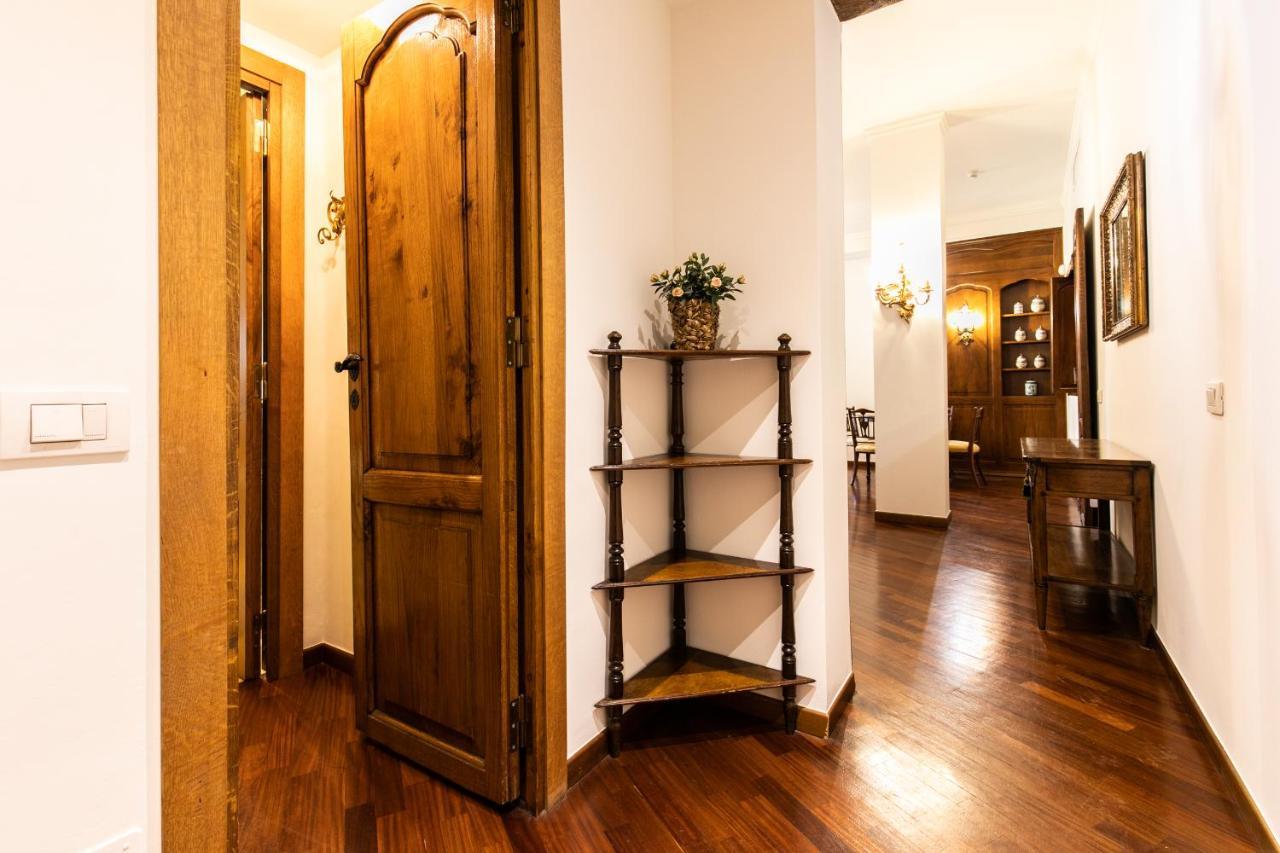 Klimt - Jacuzzi 5 Star - Luxury Design Apartment Милано Екстериор снимка