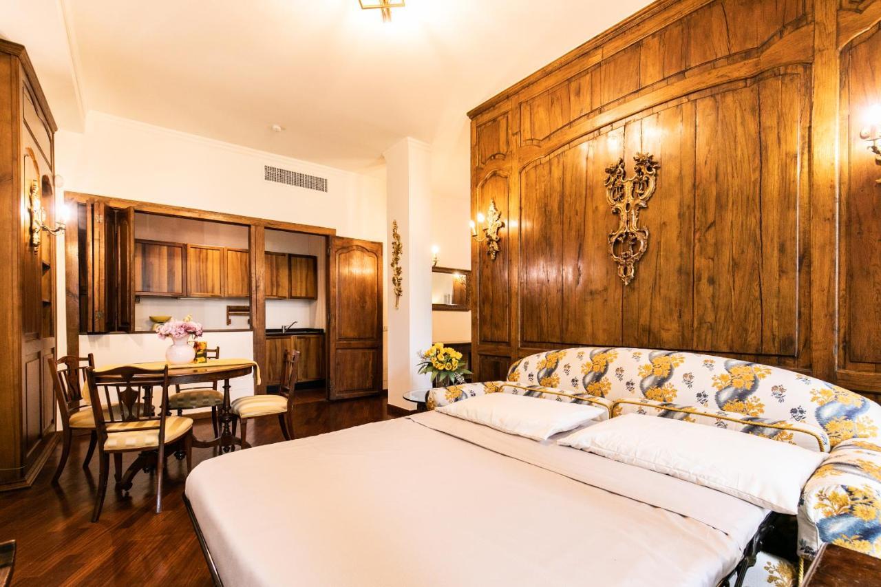 Klimt - Jacuzzi 5 Star - Luxury Design Apartment Милано Екстериор снимка