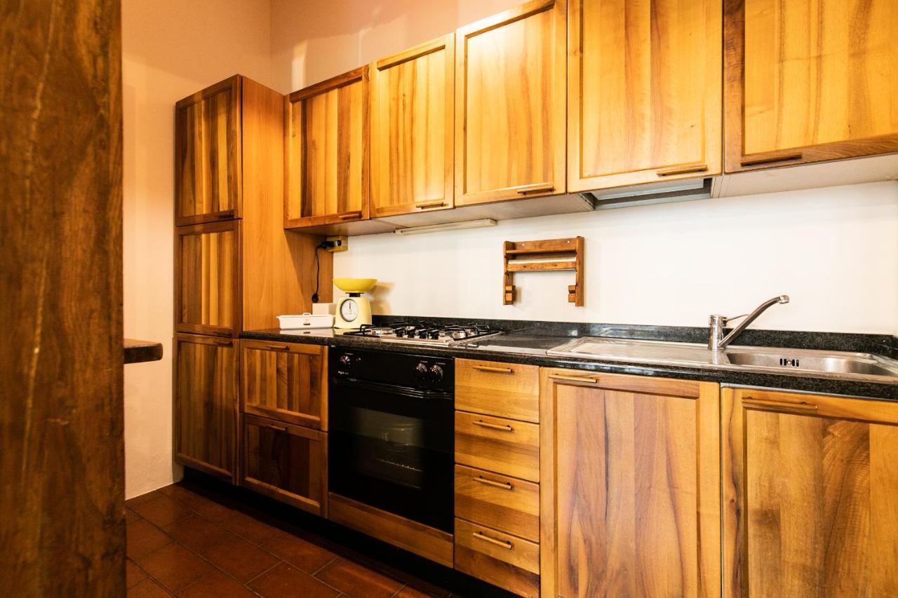Klimt - Jacuzzi 5 Star - Luxury Design Apartment Милано Екстериор снимка